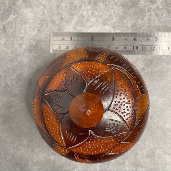 Artisan Handcrafted /Carved Wooden Art Bowl Small Size - Picture 9 of 10